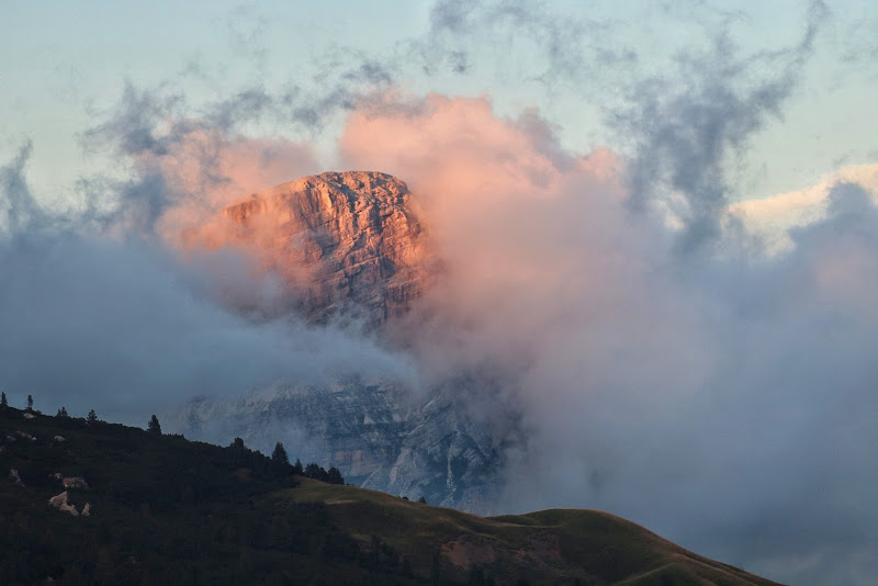 il_nero_potere_della_supermontagna di Chiara95