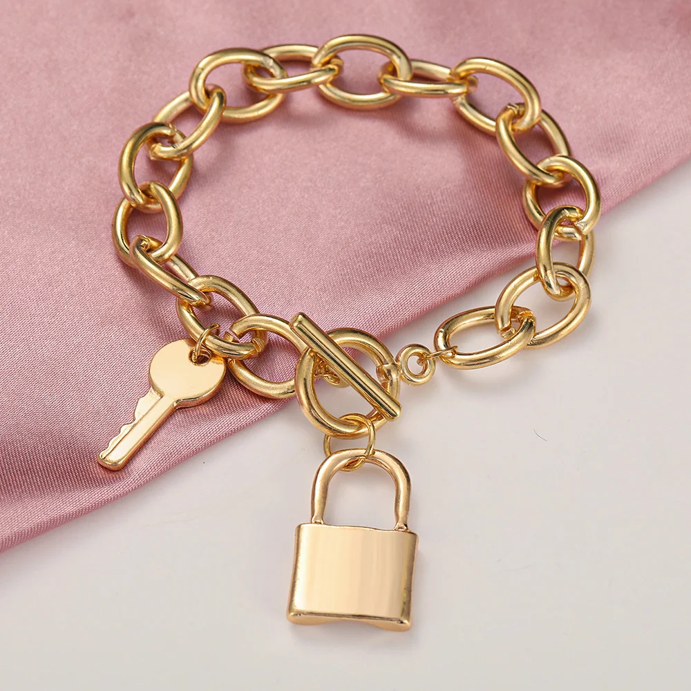 Title 5, Chaîne épaisse avec pendentif cadenas pour chev...