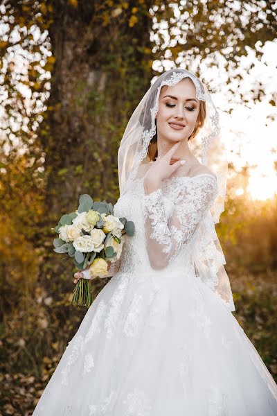 Fotógrafo de casamento Yuliya Dubovickaya (dubov1987). Foto de 18 de novembro 2019