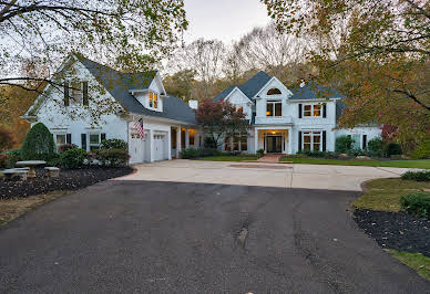 Farmhouse with garden and pool 2