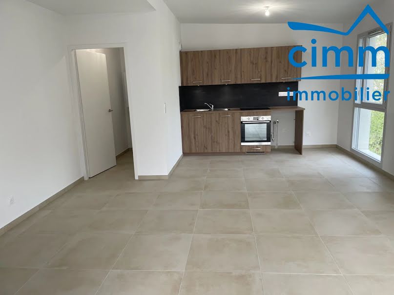 Location  appartement 4 pièces 81 m² à Sallanches (74700), 1 520 €