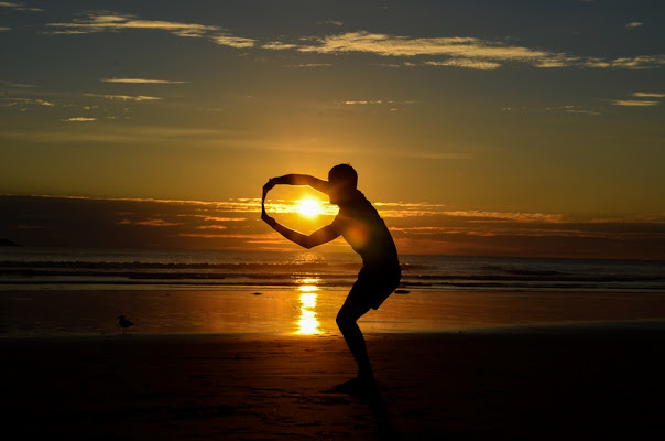 Playing at Sunset di Santa CruZ