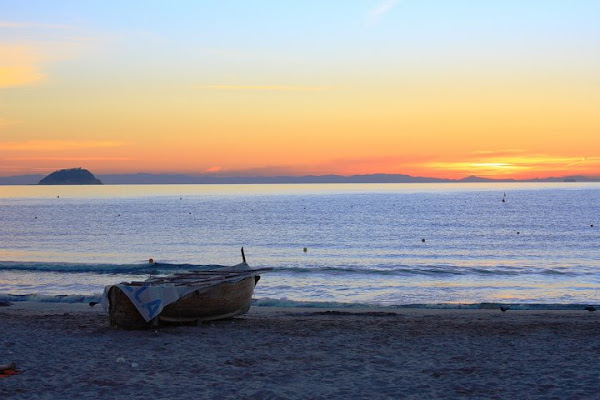 Last Boat di Ario Gaviore