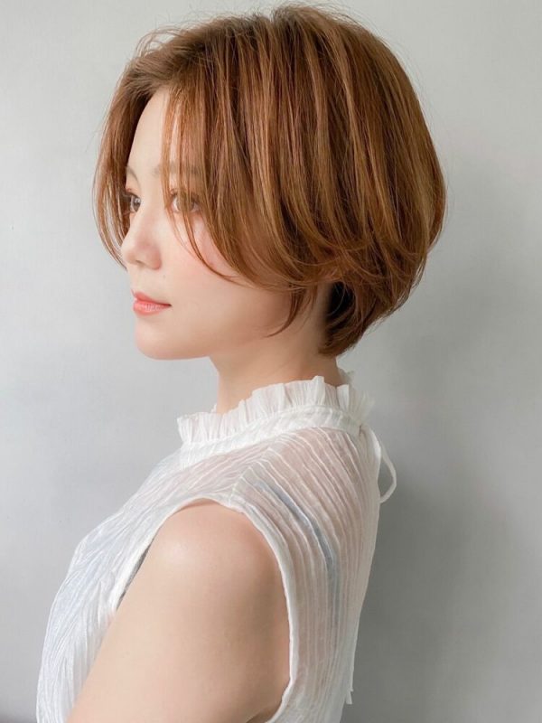 四角顔さんに似合うショートヘア集 21 小顔見えが叶う大人スタイル Trill トリル