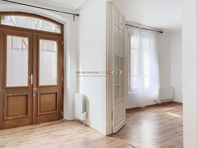 Location  locaux professionnels 2 pièces 39 m² à Paris 16ème (75016), 1 750 €