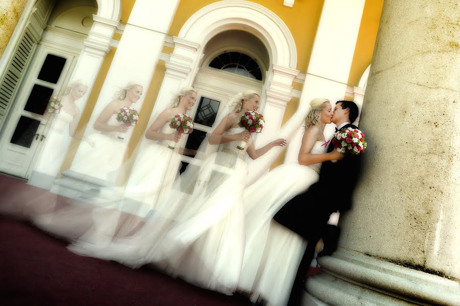 Wedding photographer Mitja Železnikar (zeleznikar). Photo of 25 November 2015