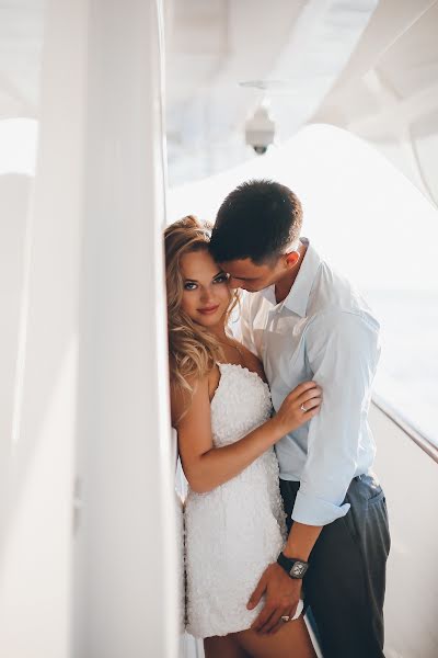 Fotógrafo de casamento Evgeniya Tarunova (tarunova). Foto de 14 de setembro 2017