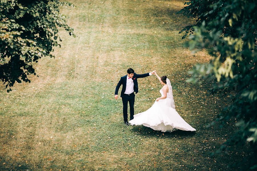 Fotógrafo de casamento Oleg Zaycev (olegzaicev). Foto de 18 de fevereiro 2015