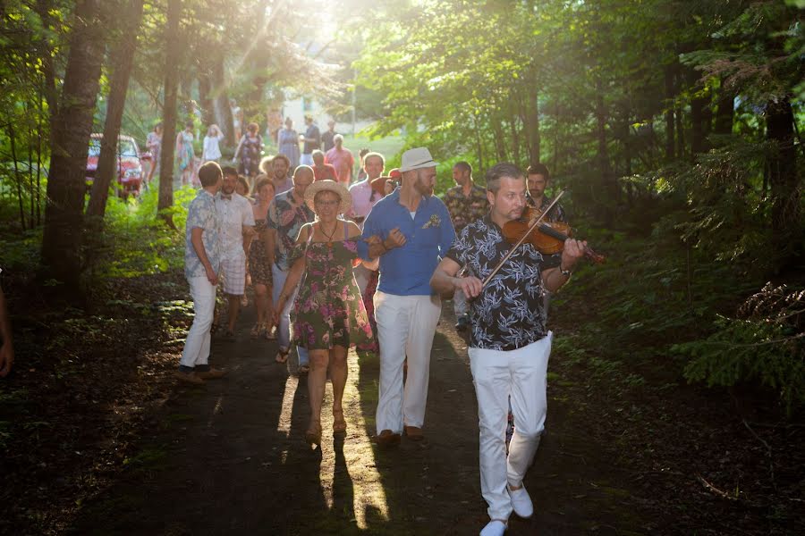 結婚式の写真家Marie Lou Dubois (saupharphoto)。2019 4月27日の写真