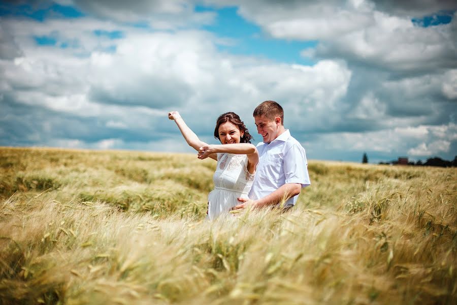 Wedding photographer Boris Grinyuk (kuzminetc). Photo of 8 August 2014