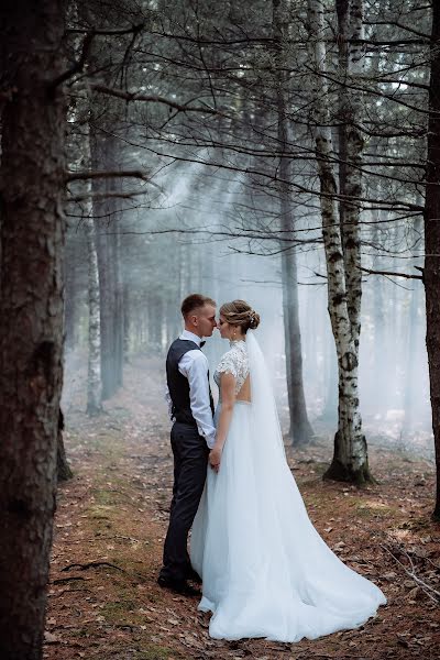 Fotógrafo de bodas Yuliya Savvateeva (savvateevajulia). Foto del 25 de marzo 2022