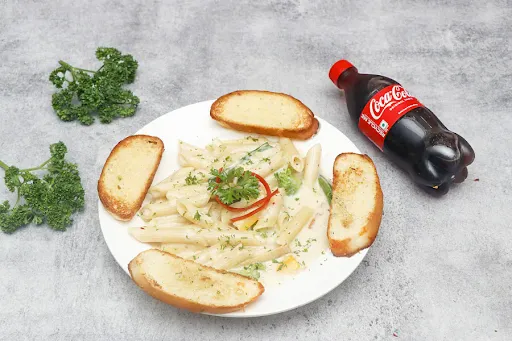 Veg White Sauce Pasta + Garlic Bread + Drinks [250 Ml]