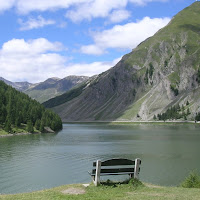 Davanti al lago di 