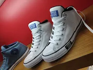 Converse photo 4