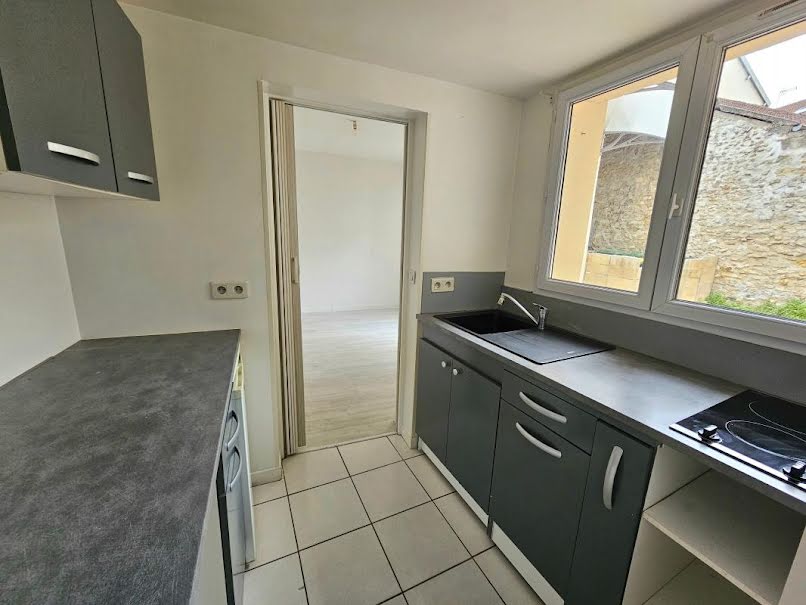Location  appartement 1 pièce 17 m² à Epône (78680), 430 €