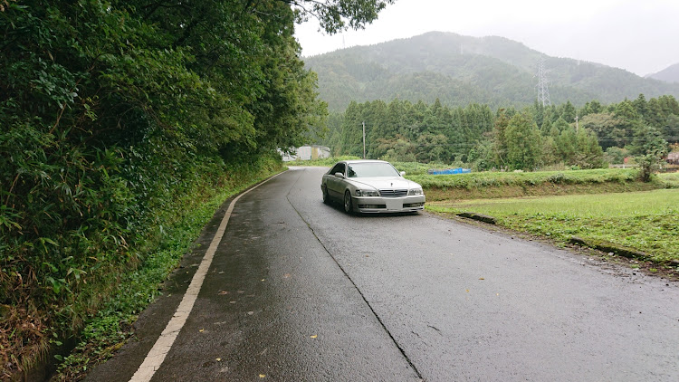シーマのお寺・神社・車高調整・たまには散歩も良いですね・ドライブに関するカスタム事例の投稿画像5枚目