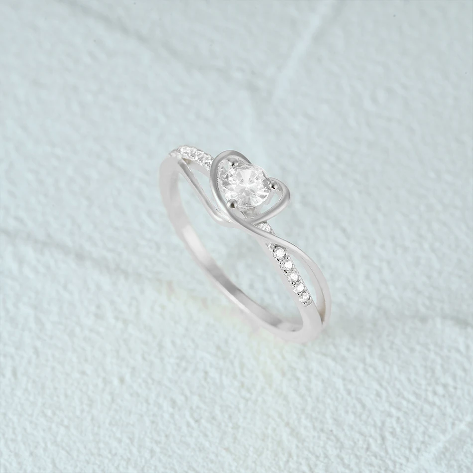Bague cadeau femme en argent sterling S925. Un bijou élégant et intemporel, parfait pour offrir. Un accessoire idéal pour toutes les occasions.