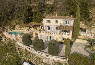 Villa avec piscine et terrasse 19