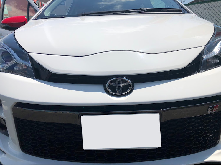 ヴィッツのコロナウイルスに負けるな・洗車・鉄粉取りに関するカスタム事例の投稿画像1枚目