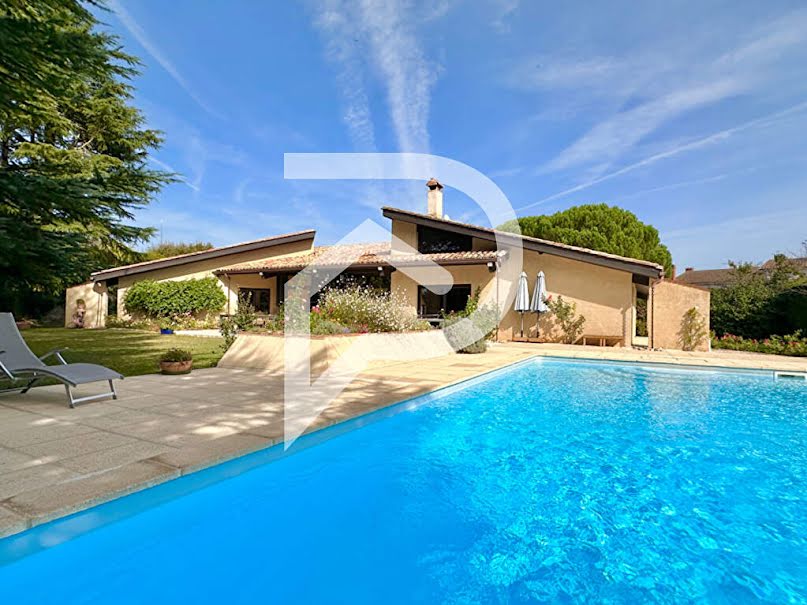 Vente villa 8 pièces 290 m² à Mussidan (24400), 550 000 €