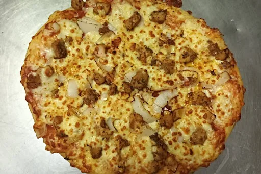 Onion Barbecue Chicken Pizza