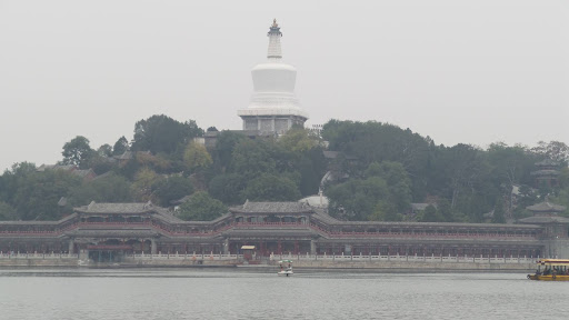 Morning walk around the lakes, Beijing China 2015