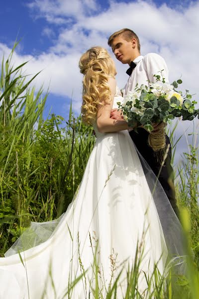 Wedding photographer Anzhelika Shmidt (angelshmidt). Photo of 11 June 2016