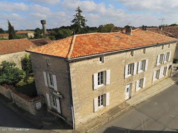 maison à Villefagnan (16)