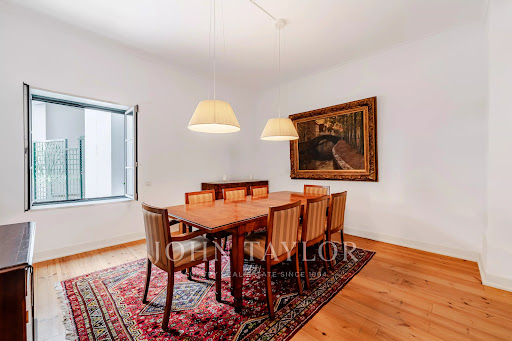 Apartment 4