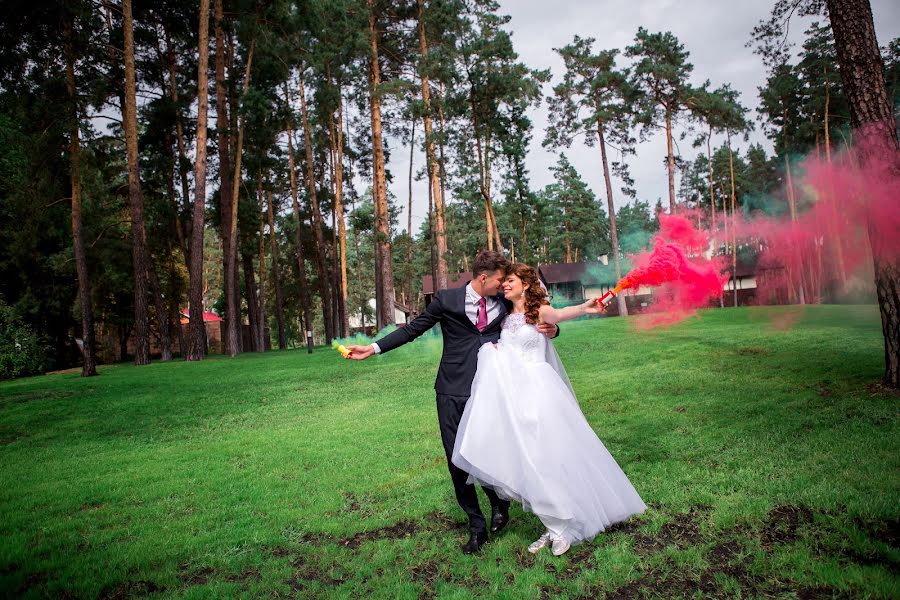 Fotógrafo de casamento Tatka Shecko (tatkaphotos). Foto de 21 de dezembro 2015