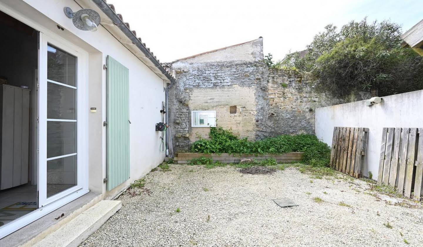 House with terrace Saint-Clément-des-Baleines