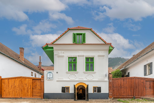 Property with garden 4