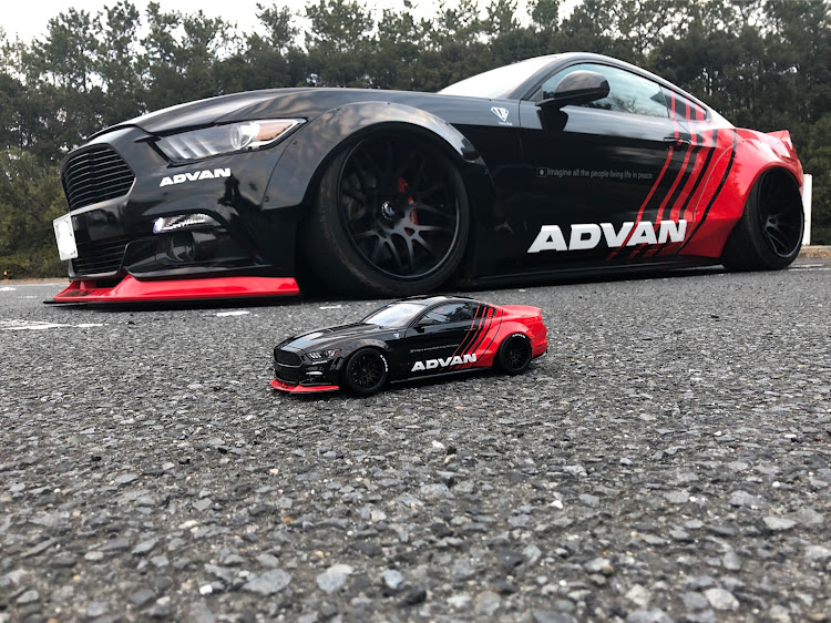 マスタングのMustang 50 years・LIBERTYWALK・ADVAN・ミニカー・GT-R ...