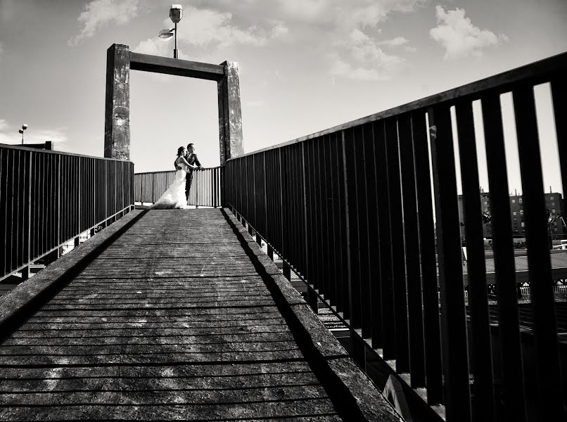 Fotografo di matrimoni Carlos Martínez (carlosmartnez). Foto del 23 novembre 2015