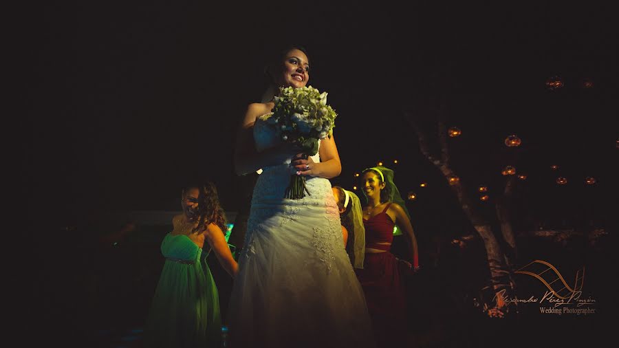 Wedding photographer Alexandro Pérez Pinzón (pinzon). Photo of 19 August 2015