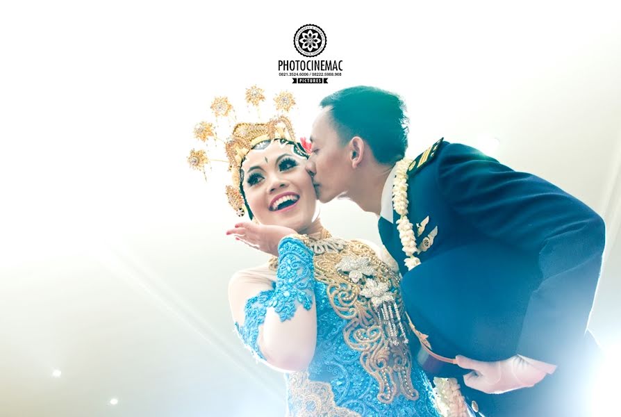 Wedding photographer Haris Sujatmiko (photocinemac). Photo of 15 May 2018