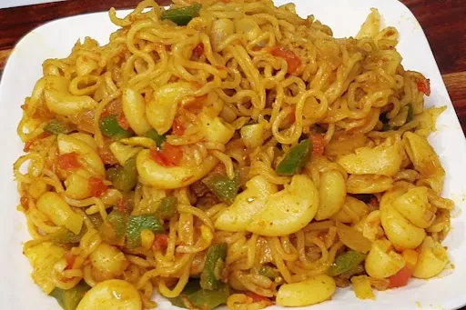 Spicy Pasta Maggi [Serves 1]