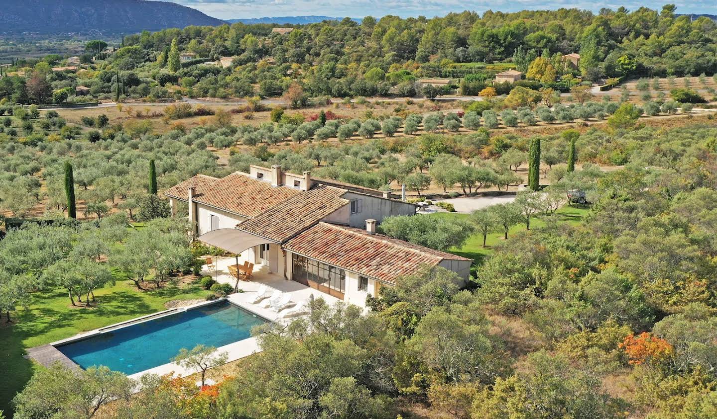 House with garden Gordes