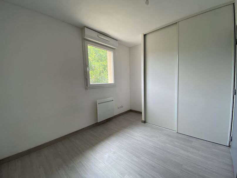 Location  appartement 2 pièces 33 m² à Creutzwald (57150), 395 €