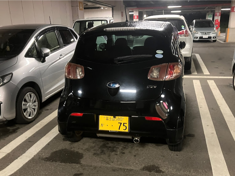 R1のスバルR1・駐車場でパシャリに関するカスタム事例の投稿画像3枚目