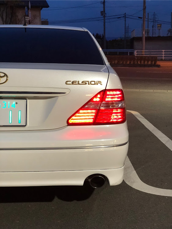 いけなりさんが投稿した30セルシオ後期・30セルシオ後期純正エアロ・純正エアロ取付・ＤＩＹ作業に関するカスタム事例の投稿画像4枚目