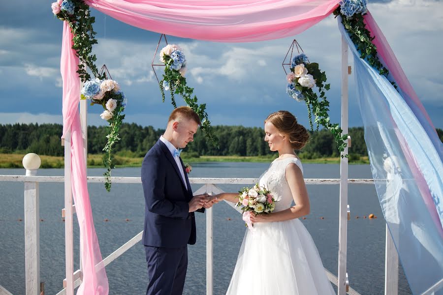 婚禮攝影師Anzhelika Nekrasova（angel-nek）。2018 5月28日的照片