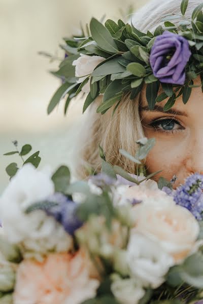 Fotógrafo de casamento Krzysia Kowerczuk (krfoto). Foto de 7 de dezembro 2018