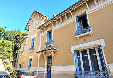 Maison avec terrasse 1