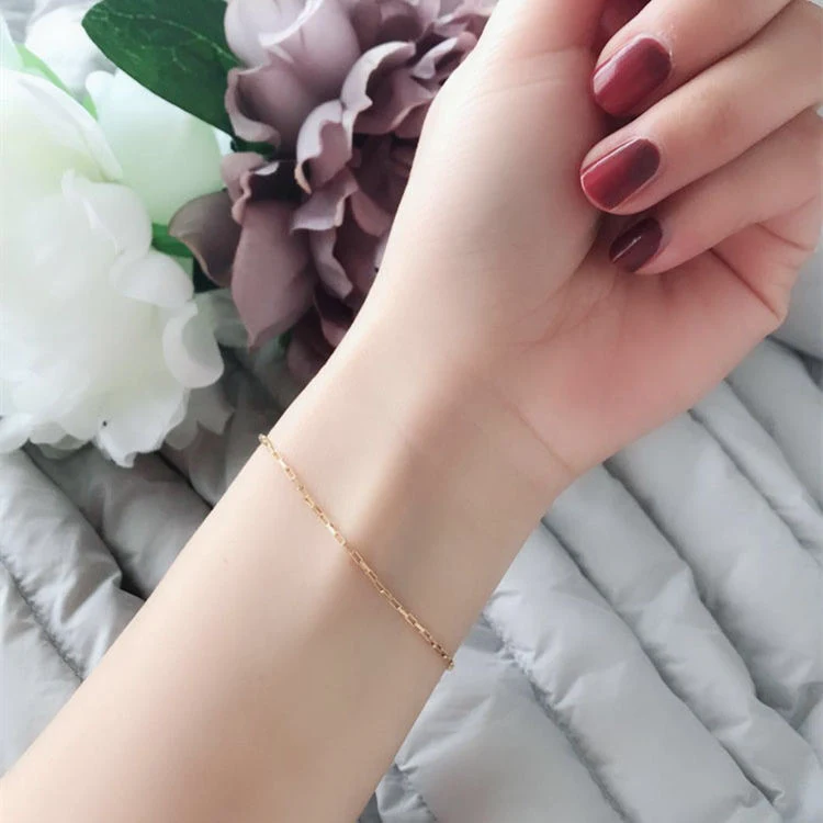Pulseira ultrafina feminina de ouro, delicada, não desbota, simplicidade, acessório elegante e duradouro para uso diário.