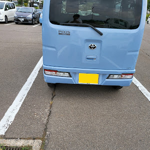 ピクシスバン S331M