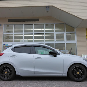 MAZDA2 DJLFS