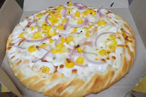 Cheese Onion And Corn Pizza