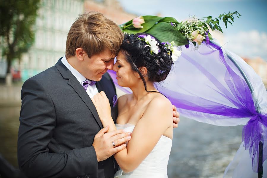 Fotógrafo de casamento Elena Prokofeva (elenaproru). Foto de 9 de novembro 2018