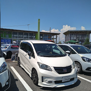 フリード GB3